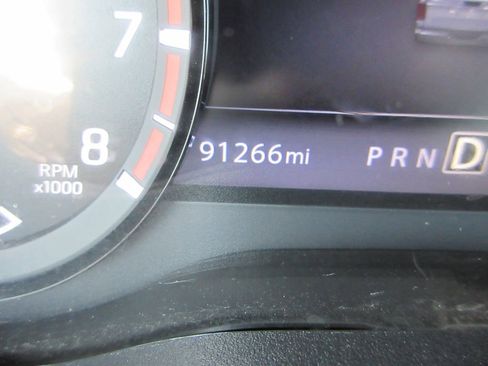 Used 2021 Nissan Titan PRO-4X w/ Pro-4x Convenience Package AWD/4WD image 32