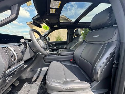 Used 2025 Ford Expedition Max Platinum w/ Stealth Performance Package AWD/4WD image 19