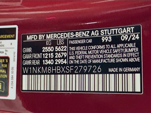 Used 2025 Mercedes-Benz GLC 43 AMG 4MATIC w/ Driver Assistance Package image 36