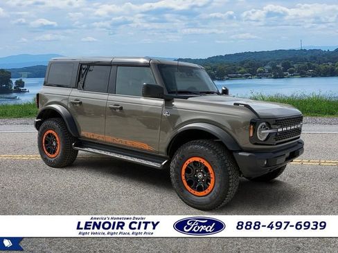 New 2026 Ford Bronco Outer Banks w/ Sasquatch Package AWD/4WD image 1