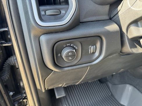 Used 2025 RAM 2500 Big Horn w/ Bed Convenience Group image 20