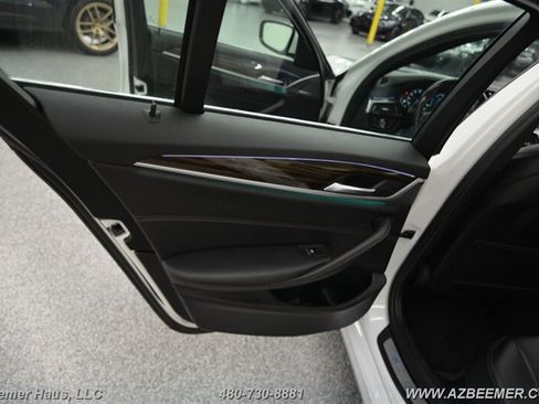 Used 2018 BMW 530e RWD image 43