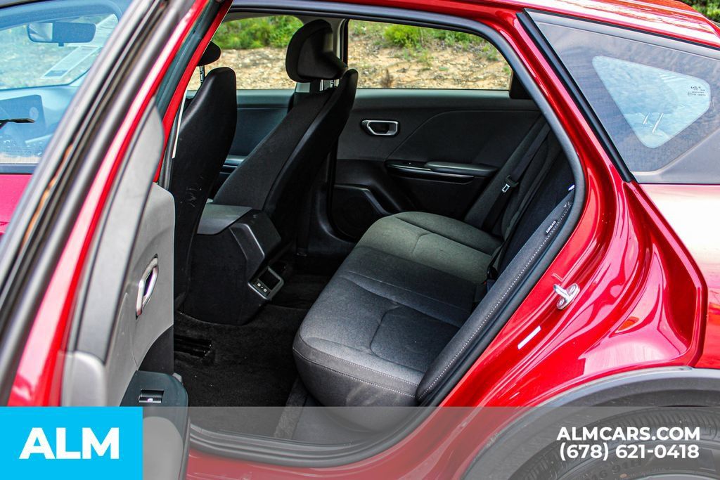 Used 2025 Kia K4 FWD image 17