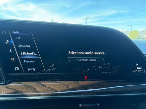 Used 2021 Cadillac Escalade Sport Platinum image 11