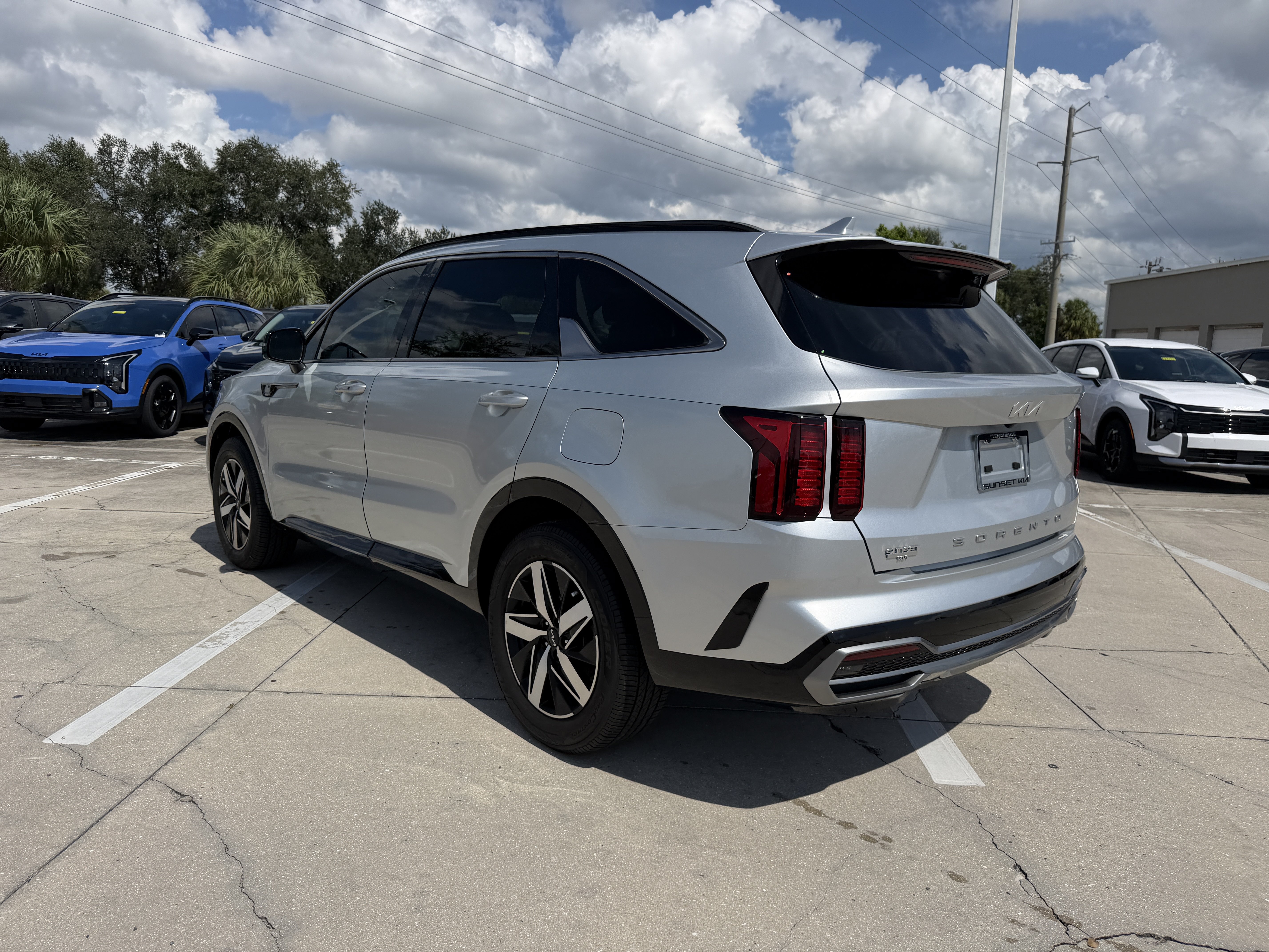 Used 2022 Kia Sorento EX FWD image 6