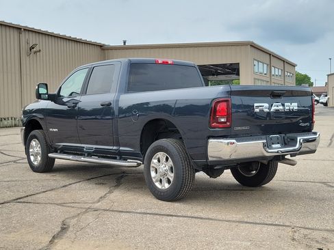 Used 2026 RAM 2500 Big Horn AWD/4WD image 3