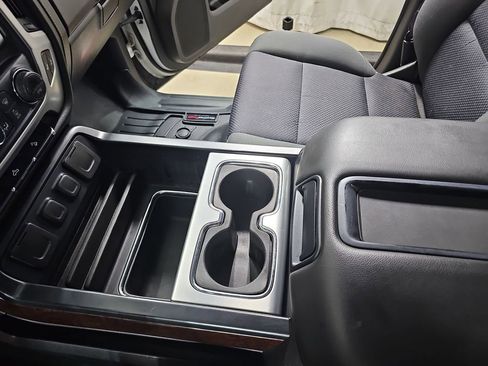 Used 2015 GMC Sierra 1500 SLE w/ SLE Value Package image 29