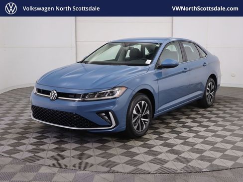 Used 2025 Volkswagen Jetta S image 1
