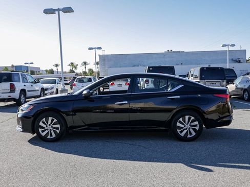 Used 2025 Nissan Altima 2.5 S image 7