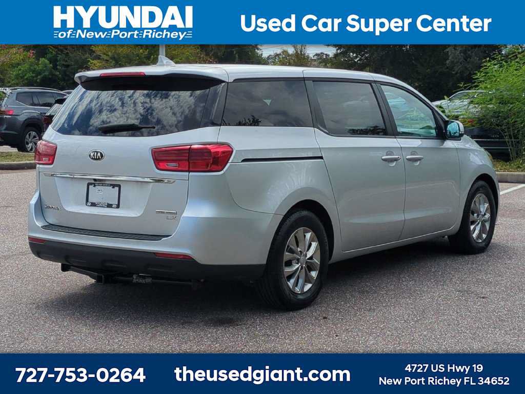Used 2021 Kia Sedona LX FWD image 5
