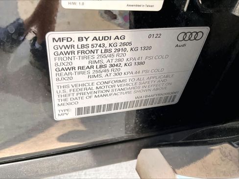 Used 2022 Audi SQ5 Premium Plus AWD/4WD image 34