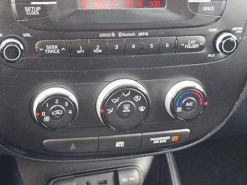 Used 2014 Kia Soul FWD image 5