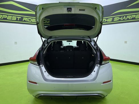 Used 2025 Nissan Leaf S image 9