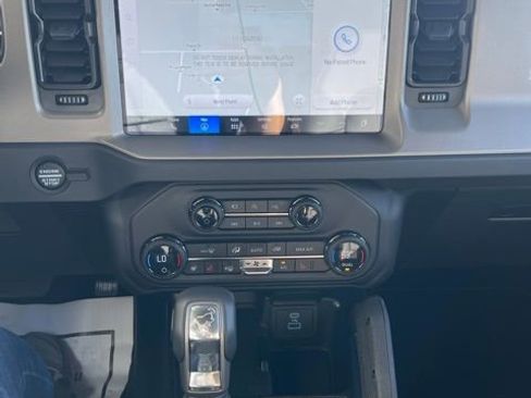 New 2025 Ford Bronco Outer Banks w/ Sasquatch Package image 26