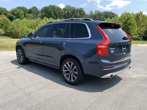 Used 2019 Volvo XC90 T5 Momentum w/ Protection Package Premier AWD/4WD image 6