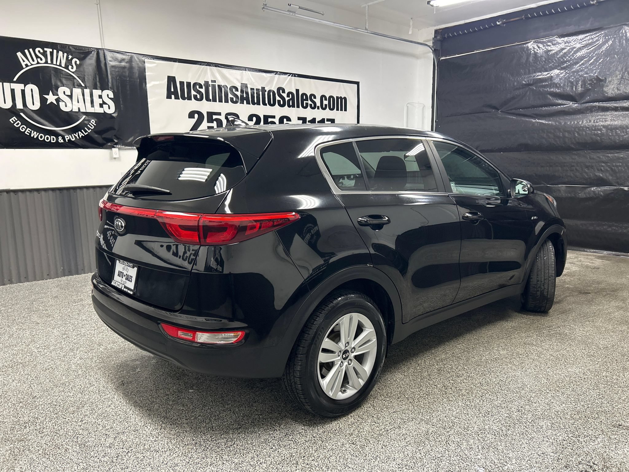 Used 2017 Kia Sportage LX AWD/4WD image 6