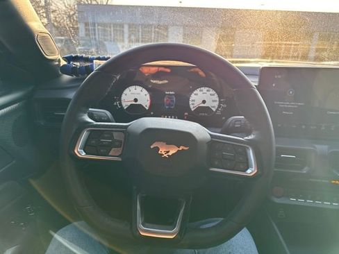 Used 2024 Ford Mustang Coupe image 13