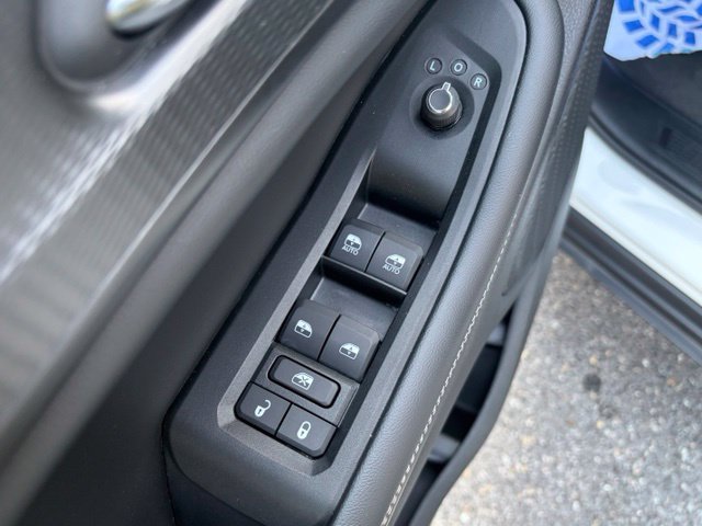 Used 2024 Jeep Grand Cherokee Altitude AWD/4WD image 13