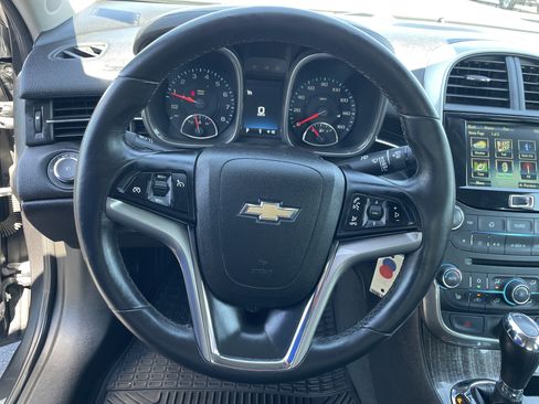 Used 2016 Chevrolet Malibu LTZ FWD image 10