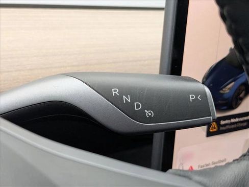 Used 2022 Tesla Model 3 image 12