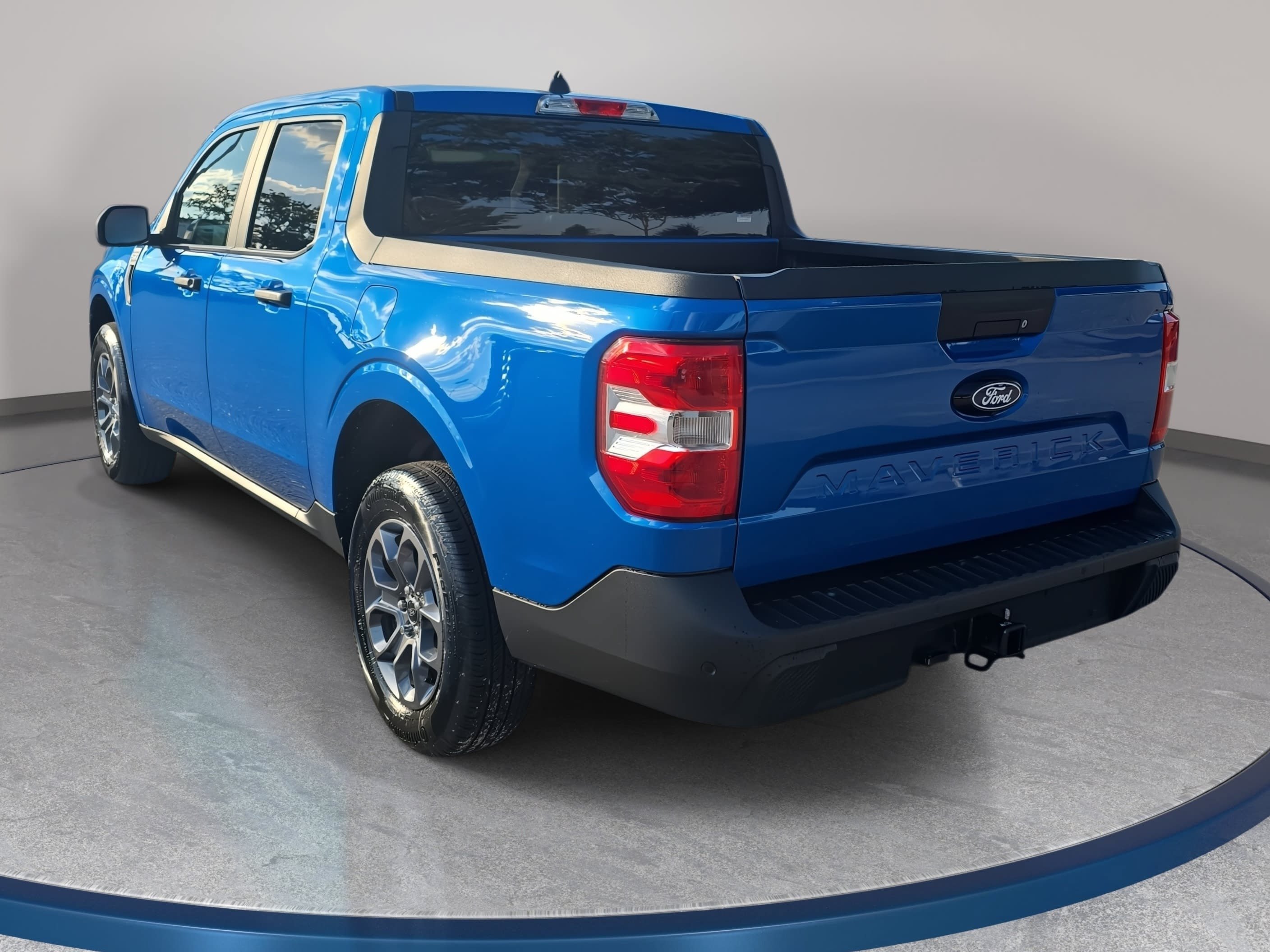 Used 2025 Ford Maverick XLT w/ XLT Luxury Package FWD image 7