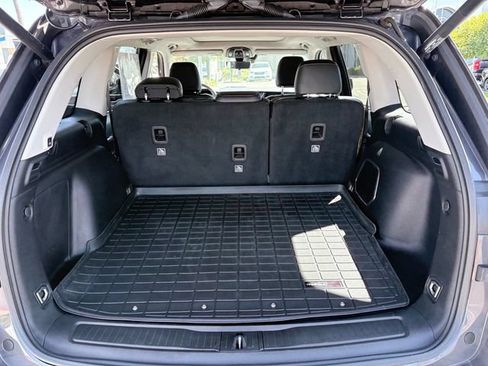 Used 2023 Jeep Grand Cherokee 4WD 4xe w/ Luxury Tech Group II image 27