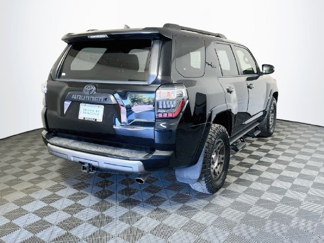 Certified 2019 Toyota 4Runner TRD Off-Road Premium AWD/4WD image 8