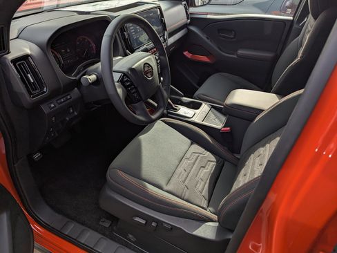 New 2026 Nissan Frontier PRO-4X w/ Pro-4x Convenience Package image 10