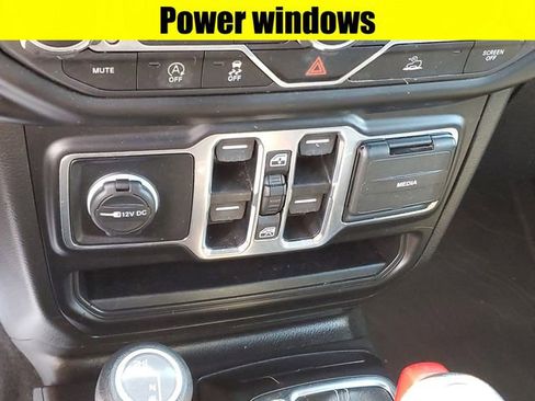 Used 2022 Jeep Gladiator Overland w/ LED Lighting Group image 23