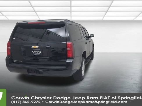 Used 2017 Chevrolet Suburban LT image 13