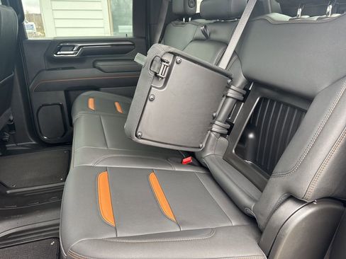 Used 2025 GMC Sierra 2500 AT4 w/ AT4 Premium Plus Package image 38