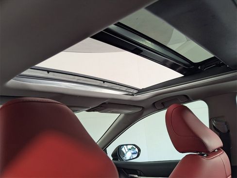 Used 2019 Toyota Camry XSE image 23