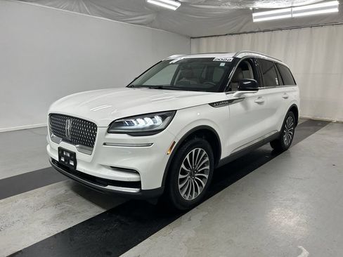 Used 2022 Lincoln Aviator Reserve w/ Elements Package Plus AWD/4WD image 5