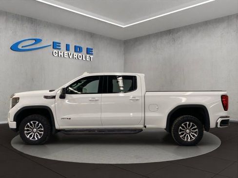 Used 2023 GMC Sierra 1500 AT4 w/ AT4 Premium Package AWD/4WD image 7