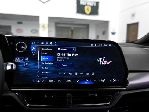 Used 2026 Chevrolet Equinox EV RS FWD image 27