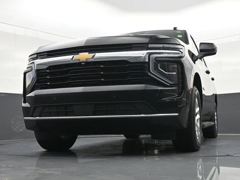 Used 2025 Chevrolet Tahoe LS RWD image 30