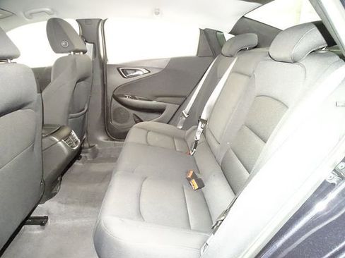 Used 2023 Chevrolet Malibu LT image 11