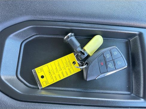 Used 2025 Chevrolet Silverado 1500 LT image 33