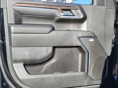 Used 2023 Chevrolet Silverado 1500 RST w/ Rally Edition image 7