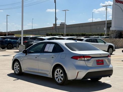 Used 2026 Toyota Corolla LE image 8