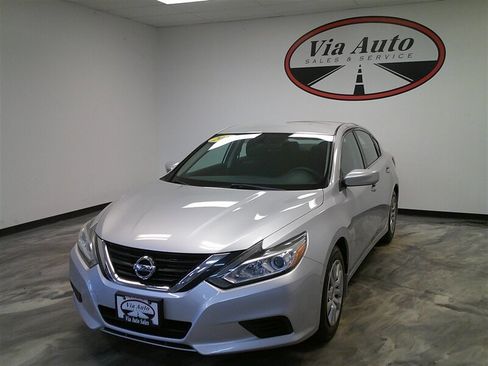Used 2018 Nissan Altima 2.5 S w/ S Convenience Package image 4