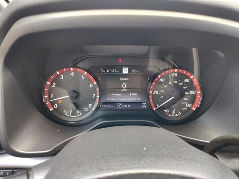 Used 2021 Nissan Titan PRO-4X w/ Pro-4x Convenience Package AWD/4WD image 23
