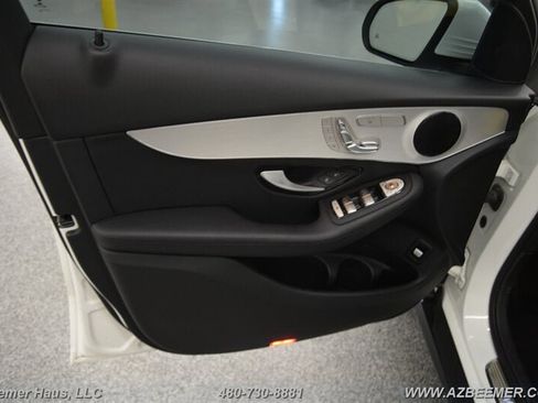 Used 2022 Mercedes-Benz GLC 300 4MATIC image 36