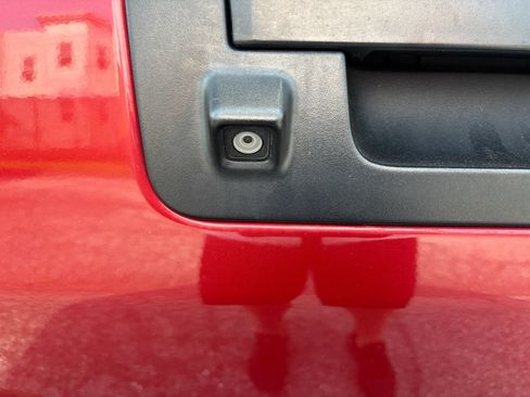 Used 2015 Nissan Titan SV w/ SV Value Truck Package AWD/4WD image 36