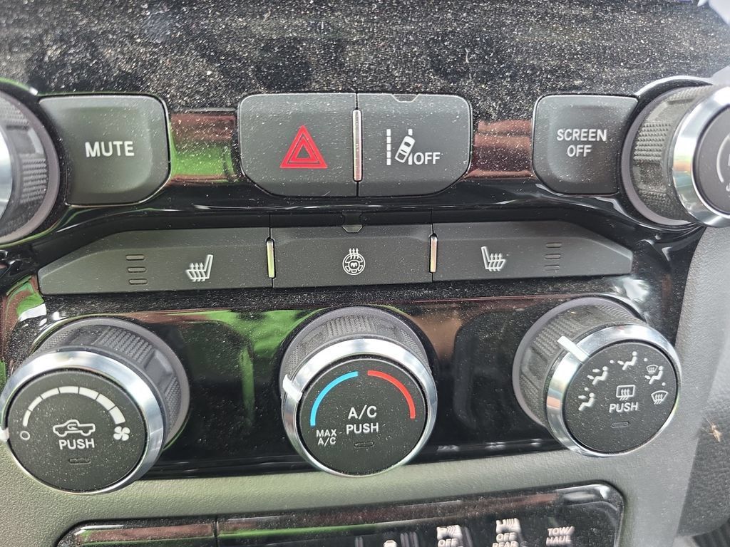 Used 2025 RAM 1500 Big Horn AWD/4WD image 28