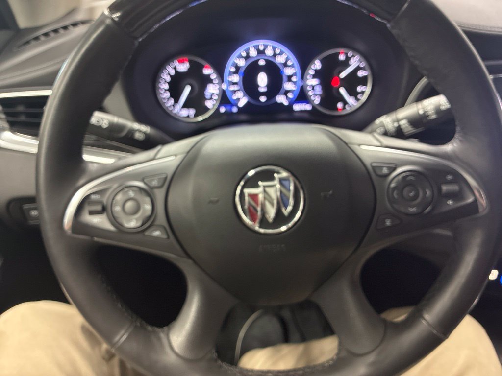 Used 2021 Buick Enclave Avenir w/ Avenir Technology Package AWD/4WD image 22
