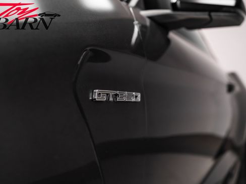 Used 2016 Ford Mustang Shelby GT350 w/ Technology Package RWD image 12
