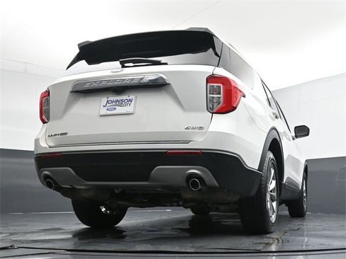 Used 2022 Ford Explorer Limited w/ Equipment Group 301A image 30
