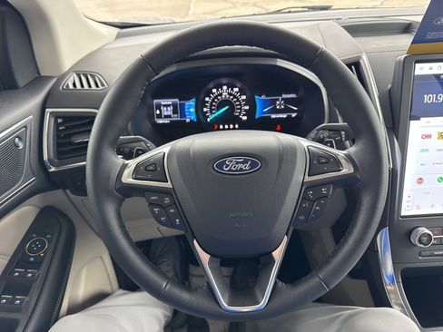Certified 2024 Ford Edge Titanium w/ Titanium Elite Package image 28