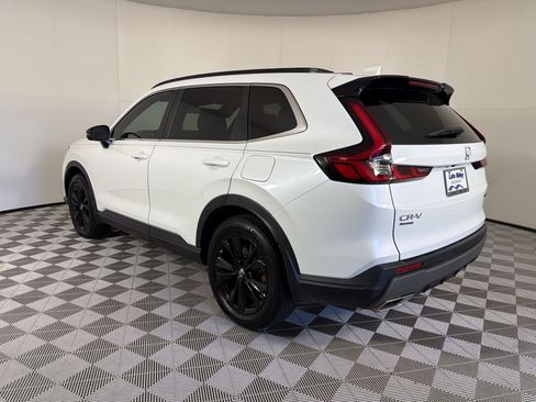 Used 2024 Honda CR-V Sport Touring image 3